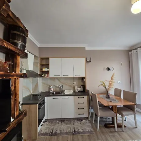 Muli 1 Bedroom *